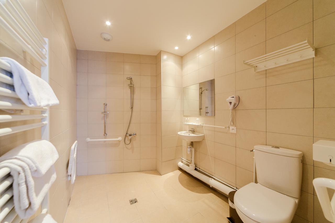 Logis Hotel - Le Petit Bellon Senlis  Zewnętrze zdjęcie